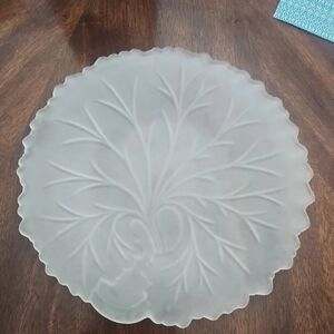 Indiana Glass set of 2 Frosted Textured Pebble Leaf Luncheon Plates 8.5''